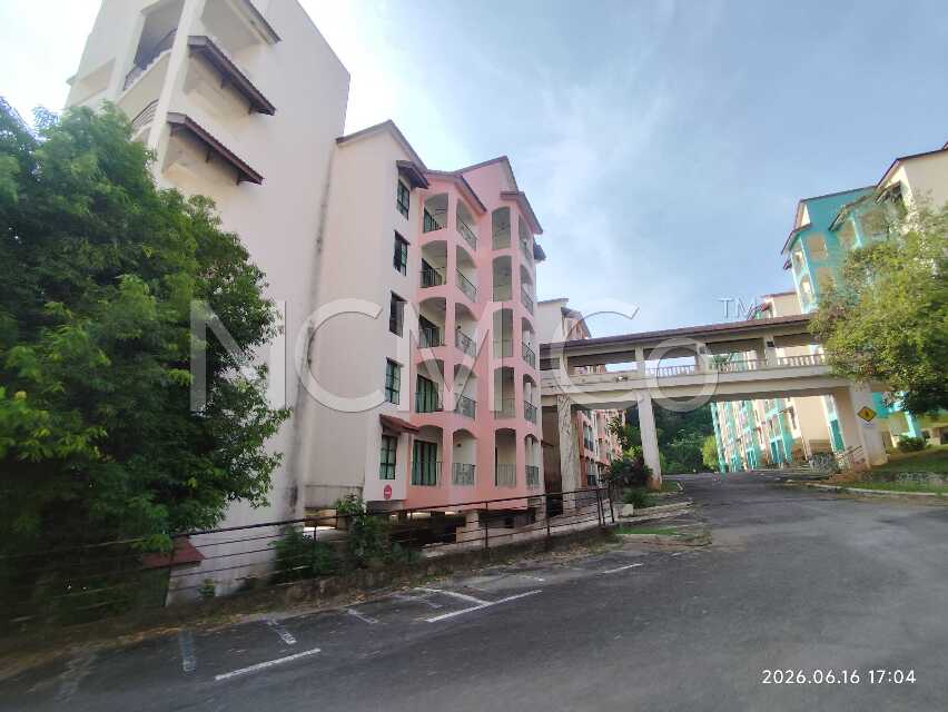 Service Apartment