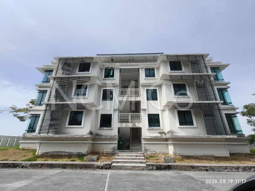 Town House, Corner Lot