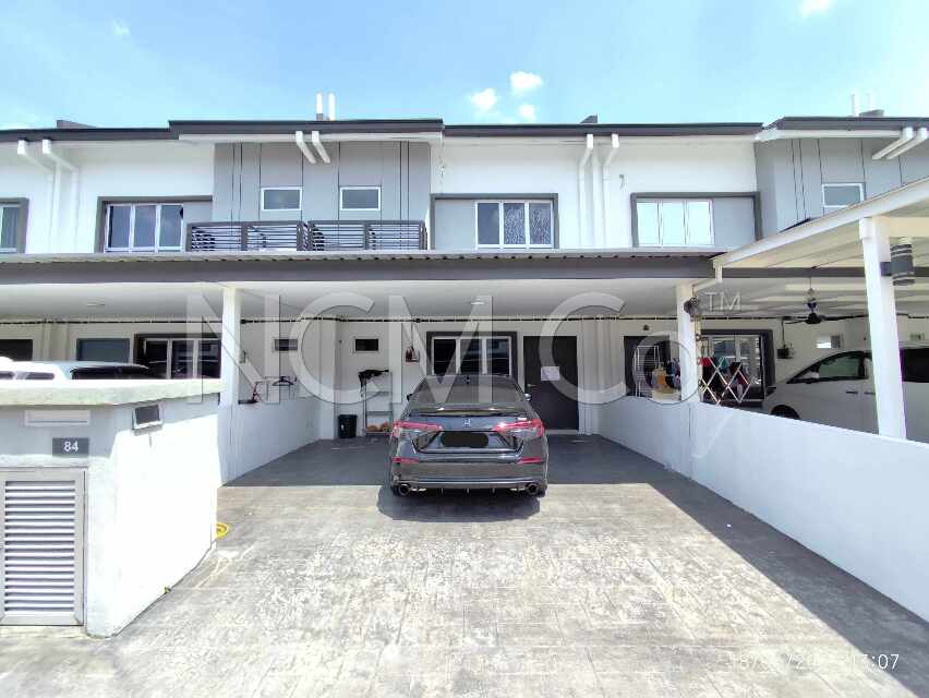 2 Storey Terrace House, Intermediate