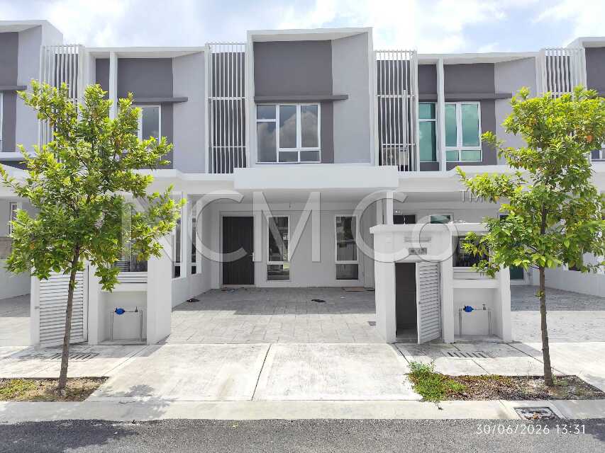 2 Storey Terrace House, Intermediate