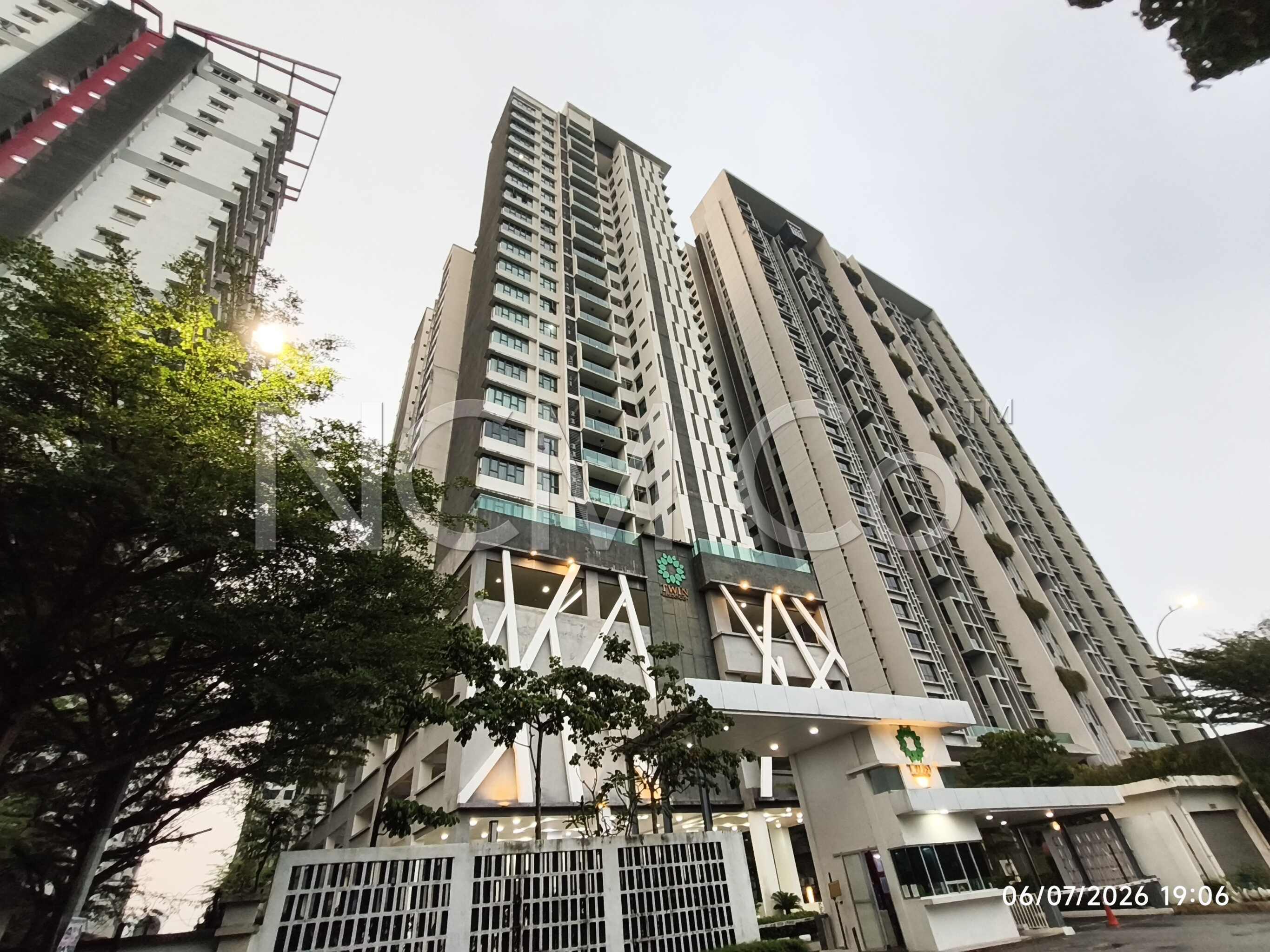 Service Apartment