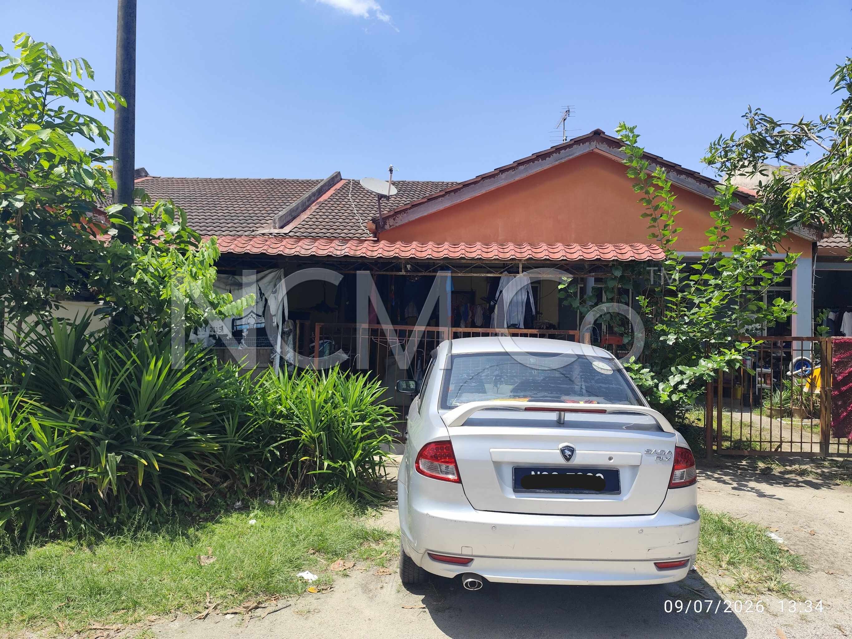 1 Storey Terrace House, Intermediate