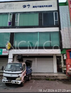 3 Storey Terrace ShopHouse, Intermediate