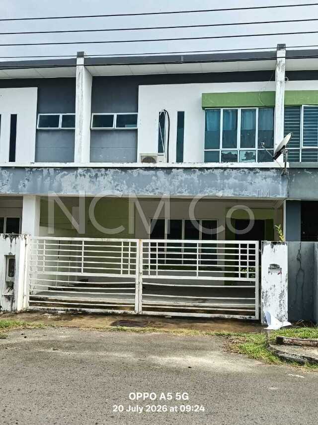2 Storey Terrace House, Intermediate