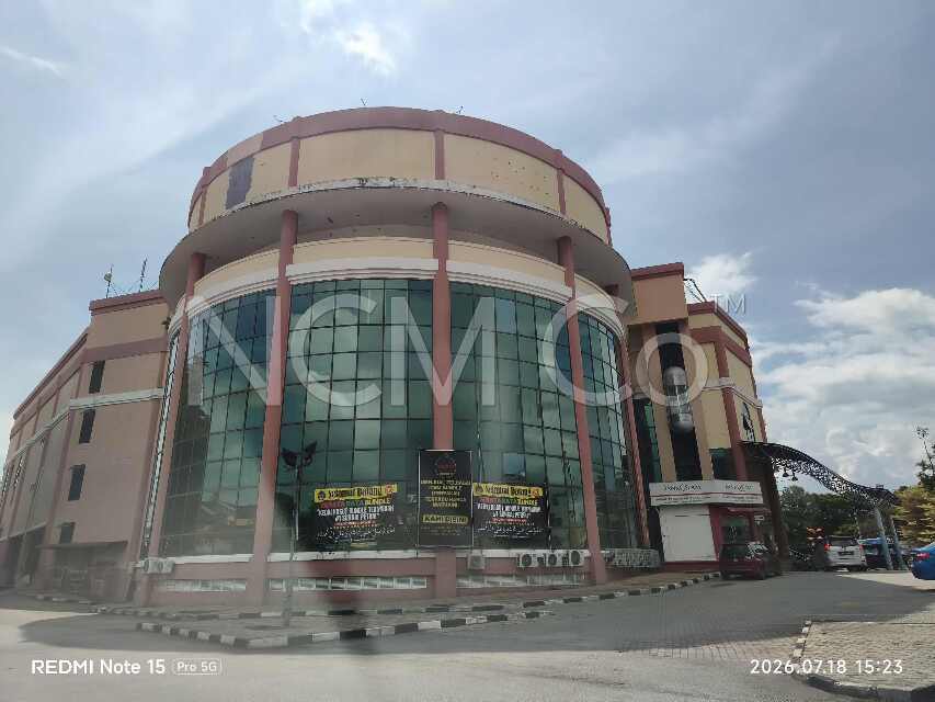 Retail Lot