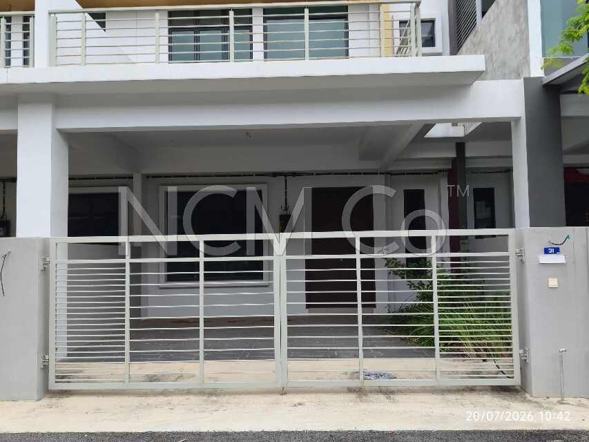 2 Storey Terrace House, Intermediate