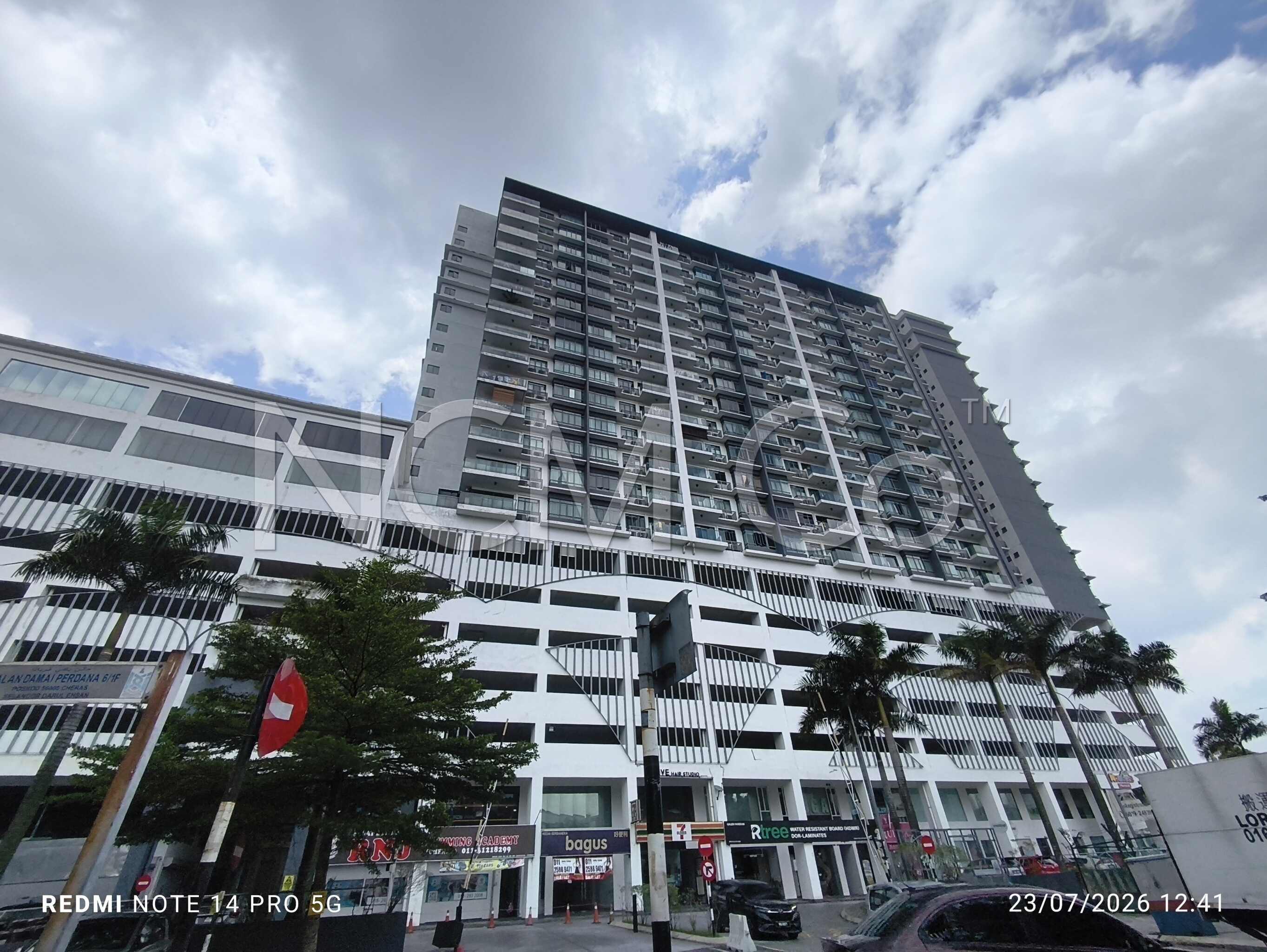 Service Apartment