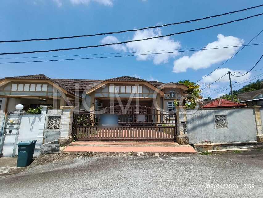 1 Storey Semi Detached House