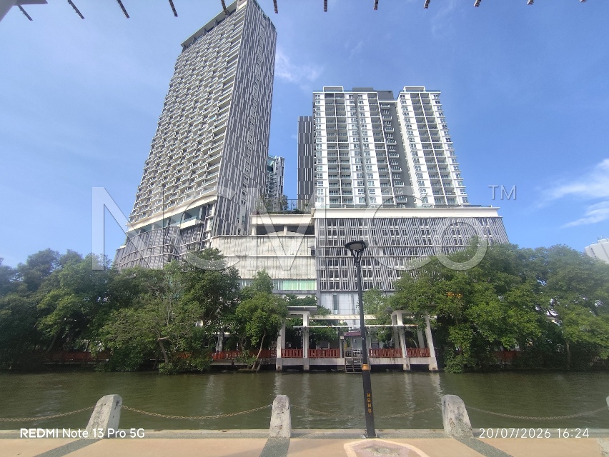 Studio Service Apartment