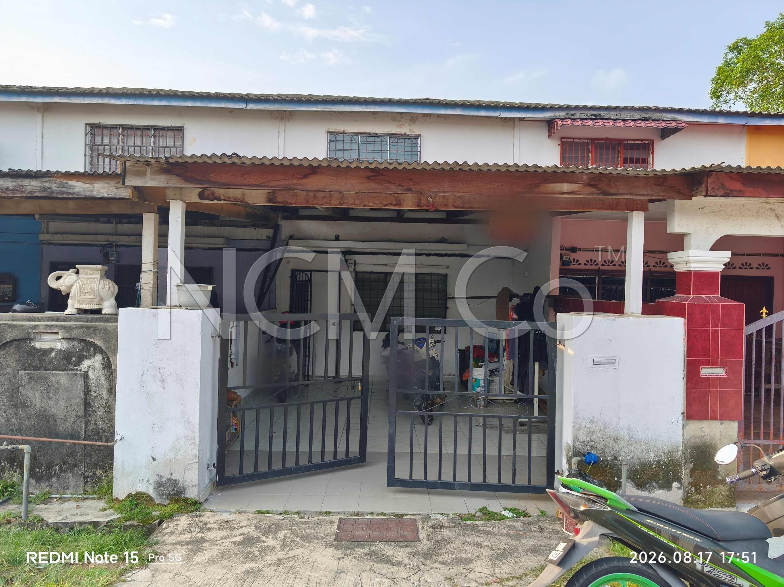 2 Storey Terrace House, Intermediate, Low Cost, Renovated