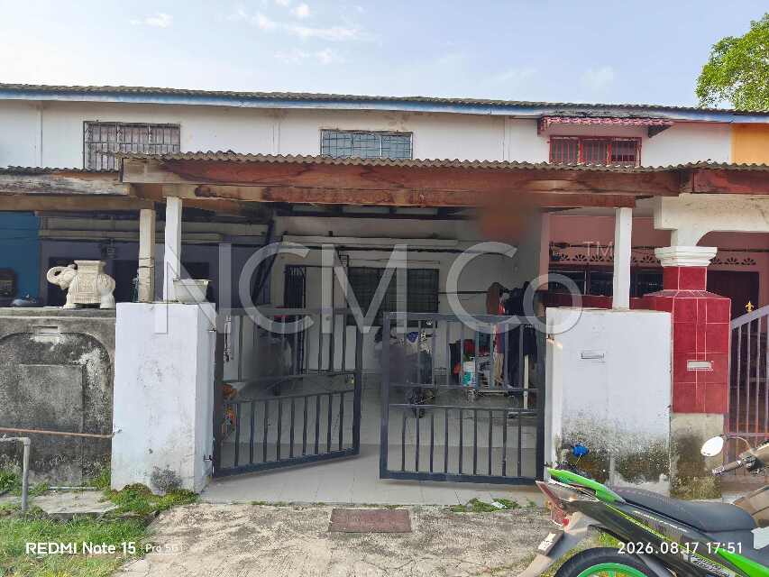 2 Storey Terrace House, Intermediate, Low Cost, Renovated