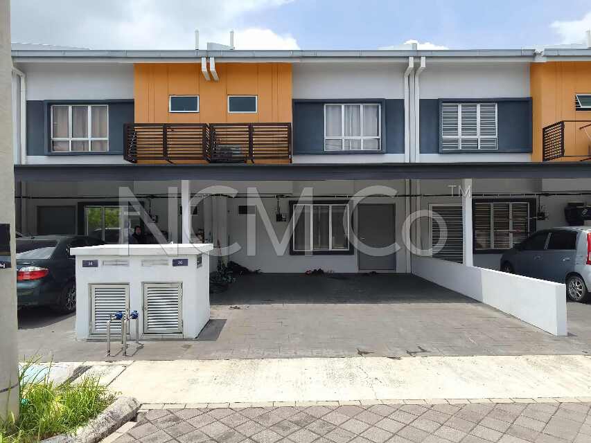 2 Storey Terrace House, Intermediate