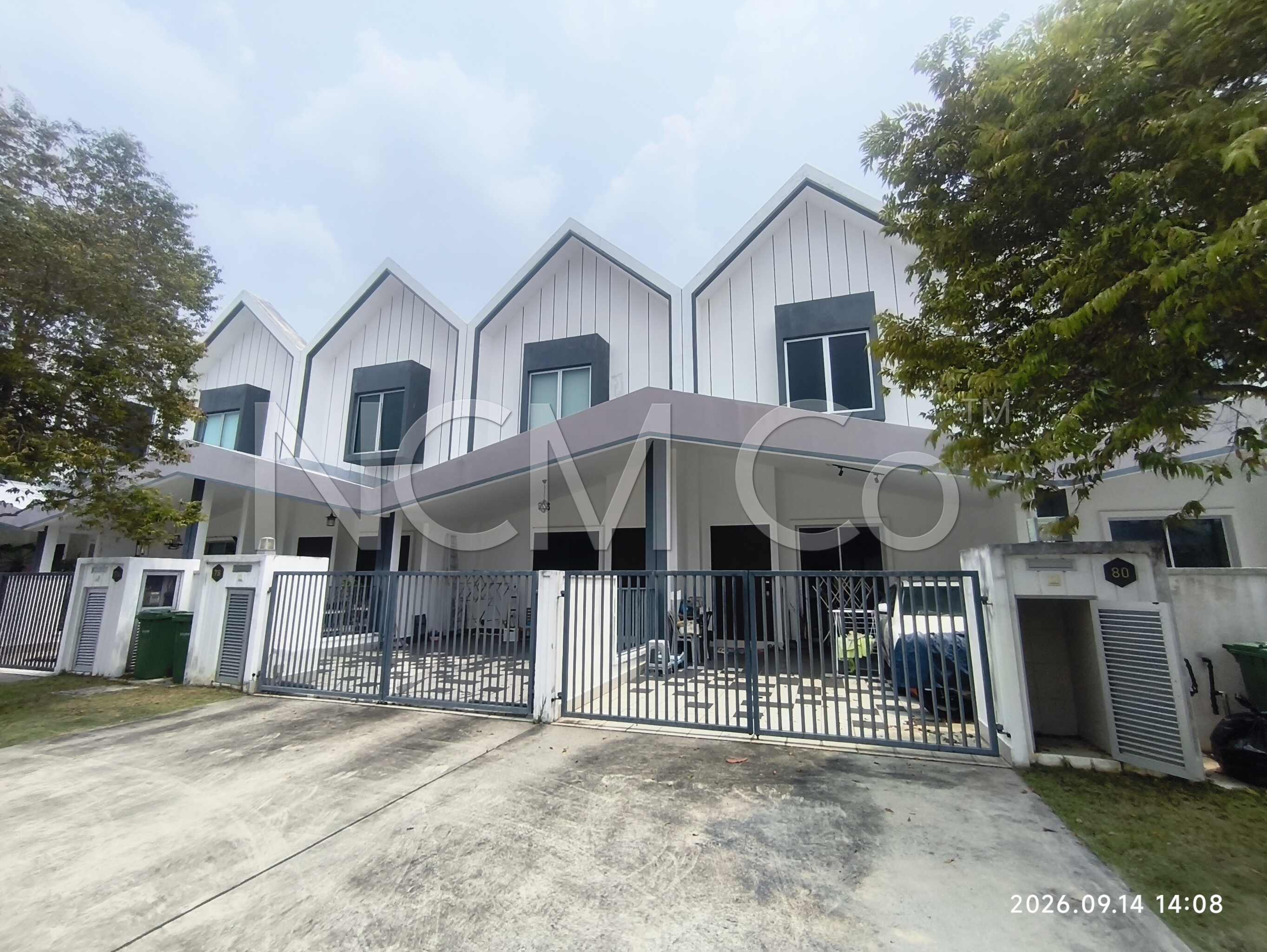 2 Storey Terrace House, Intermediate